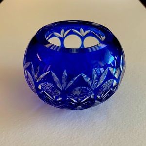 Crystal Legends by Godinger small bowl. Cobalt cut to clear